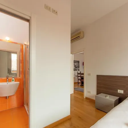 Housmart Sant'isaia 67/2 * Bologna