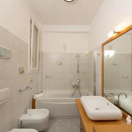 Appartement Housmart Sant'isaia 67/2 Bologne
