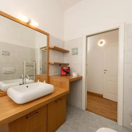 Housmart Sant'isaia 67/2 * Болонья